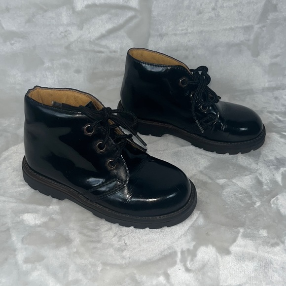 ✅Elefanten Black Dress Shoes size 24 months unisex - Picture 2 of 7